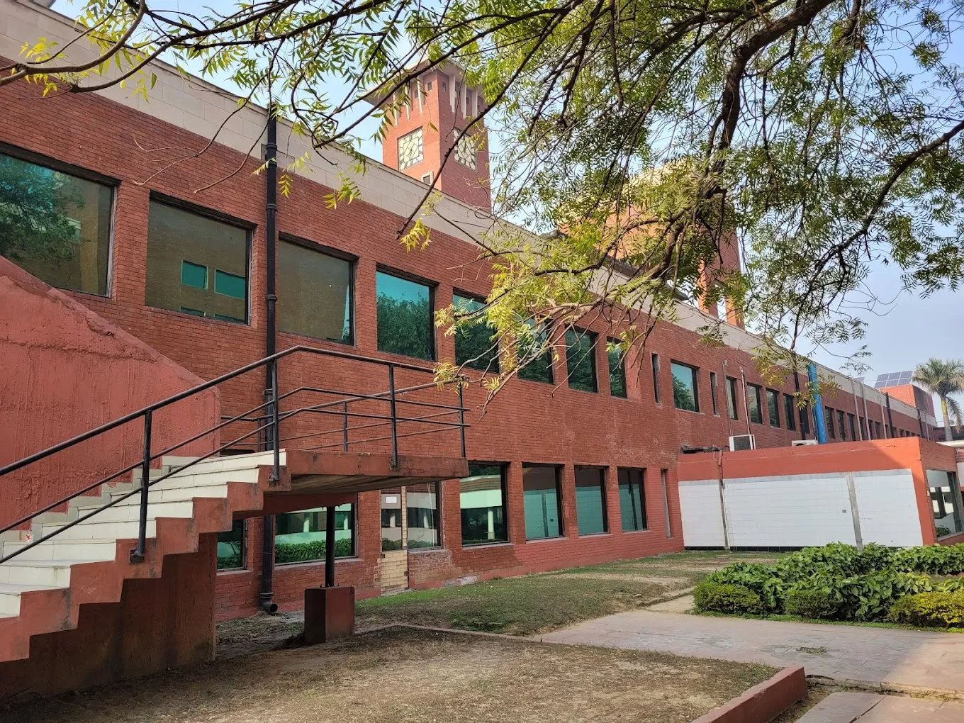 B P Poddar Hospital & Medical Research